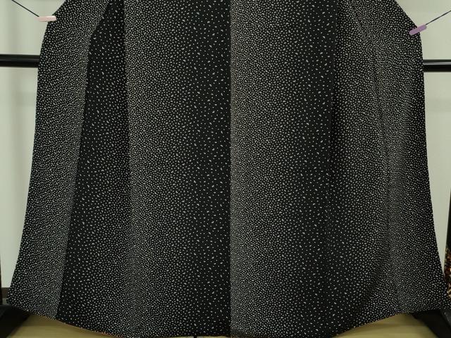 平和屋着物●極上　小紋　舞桜　黒地　鬼しぼ縮緬　逸品　DZAB5663kh6 平和屋着物○極上 小紋 舞桜 黒地 鬼しぼ縮緬 逸品 DZAB5663kh6