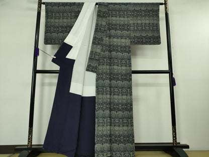 平和屋着物●極上　藍造り国選定無形文化財　藍師・佐藤昭人　小紋　天然藍染　樹下双獣鳥文　逸品　未使用　DZAB5667kh6