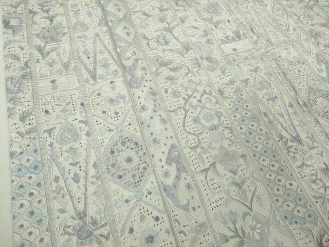 平和屋本店●極上 中国三大刺繍 スワトウ刺繍 相良刺繍 総刺繍 小紋 本場縞大島紬地 花唐草文 白藤色地 反端付きロング丈 逸品 DZAB5689kh6