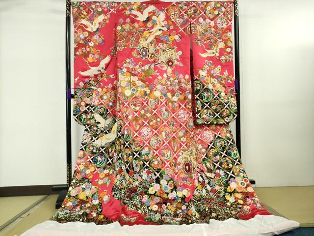 平和屋本店●最高級 中国三大刺繍 相良刺繍 駒刺繍 色打掛 和装 婚礼 結婚式 花嫁 神社挙式 飛鶴天井花車文 金糸 逸品 未使用 DZAB5801kh6