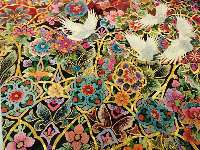 平和屋本店●最高級 中国三大刺繍 相良刺繍 駒刺繍 総刺繍 色打掛 和装 婚礼 結婚式 花嫁 飛鶴花文 暈し染め 金糸 逸品 未使用 DZAB5802kh6