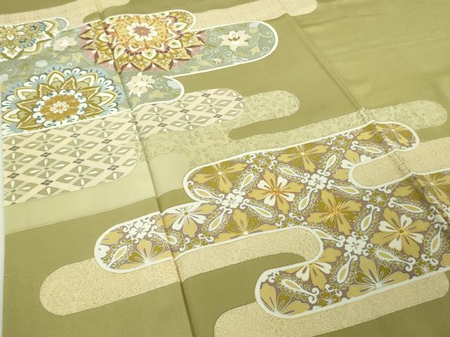 平和屋本店●極上　創業460年・千總　色留袖　駒刺繍　正倉院霞花文　黄海松茶色地　金彩　反端付き　逸品　未使用　DZAB5812kh6