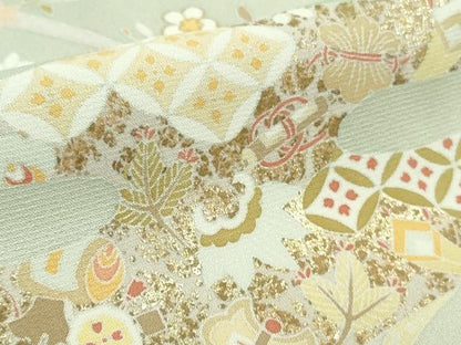 平和屋着物●極上　訪問着　駒刺繍　宝尽くし飛鶴霞文　白緑色地　暈し染め　金彩　反端付き　逸品　DZAB5827kh6