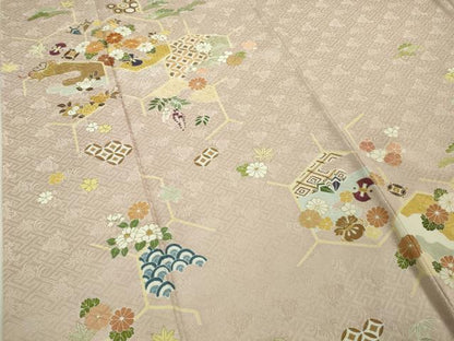 平和屋本店●極上　創業460年・千總　訪問着　駒刺繍　宝尽くし吉祥花文　薄桜色地　金彩　高島屋扱い　逸品　DZAB5862kh6