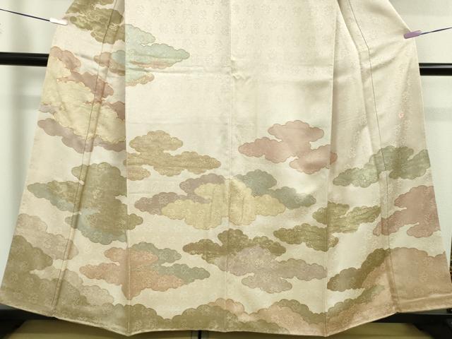 平和屋本店●極上　皇室献上作家　藤井寛　訪問着　駒刺繍　雲重ね　灰桜色地　金彩　逸品　未使用　DZAB5863kh6