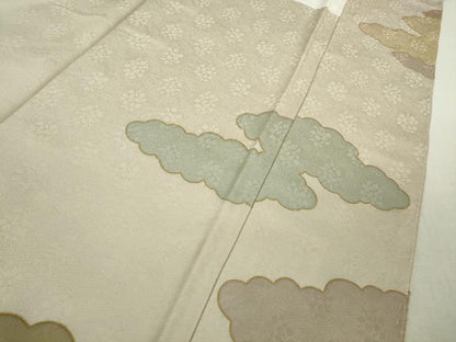 平和屋本店●極上　皇室献上作家　藤井寛　訪問着　駒刺繍　雲重ね　灰桜色地　金彩　逸品　未使用　DZAB5863kh6