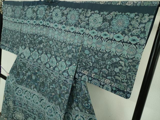 平和屋本店●極上 中国三大刺繍 スワトウ刺繍 汕頭刺繍 総刺繍 訪問着 更紗花横段文 暈し染め 金糸　大丸扱い　逸品　未使用　DZAB5867kh6