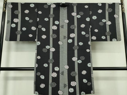 平和屋着物∞極上　長羽織　菊　鹿の子間道　黒地　逸品　DZAB5901kh6