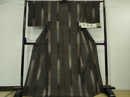 平和屋本店▽極上　結城縮　単衣　結城屋謹製　矢絣　証紙付き　逸品　DZAB5921kh6