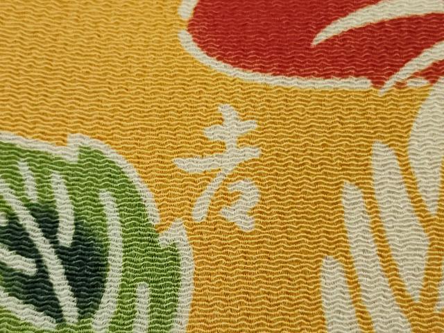 平和屋着物●極上　和染紅型　栗山紅型　栗山吉三郎　振袖　エ霞花文　柑子色地　鬼しぼ縮緬　逸品　未使用　DZAB5942kh6