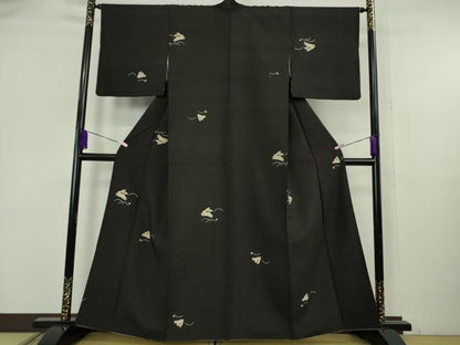 平和屋着物●極上　十日町 名門青柳謹製　紬　絞り　飛兎　うさぎ　黒地　逸品　DZAB6068kh6