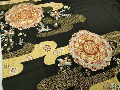 平和屋本店●極上　創業460年・千總　黒留袖　駒刺繍　正倉院花鳥文　金彩　逸品　DZAB6082kh6