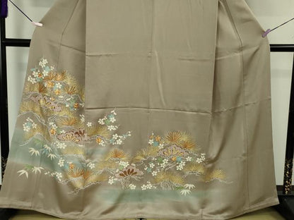 平和屋本店●極上　創業460年・千總　色留袖　駒刺繍　松竹梅　薄い梅染色地　金彩　反端付き　逸品　DZAB6088kh6