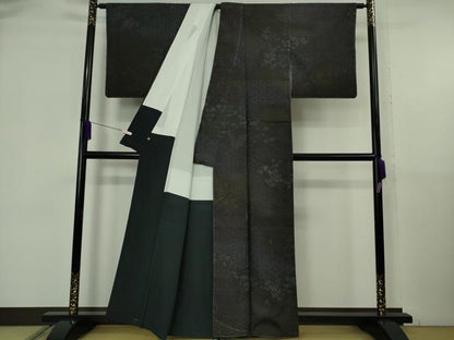 平和屋本店●極上　本場結城紬　重要無形文化財　宮崎謹製　名物裂草花文　黒地　阪急百貨店扱い　逸品　未使用　DZAB6103kh6