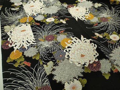 平和屋着物●極上　男性　小紋　キングサイズ　乱菊　黒地　金彩　鬼しぼ縮緬　逸品　DZAB6118kh6
