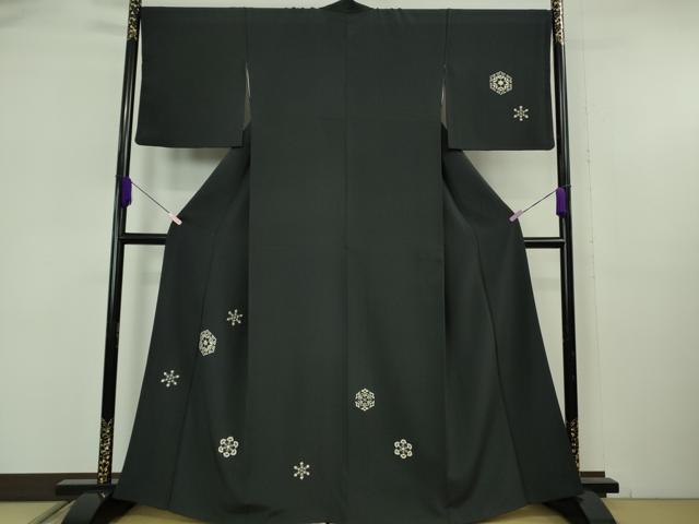 平和屋本店●極上　京都染織メーカー・貴久樹謹製　訪問着　総刺繍　雪華　濃紺地　銀糸　伊と幸　反端付き　逸品　DZAB6135kh6