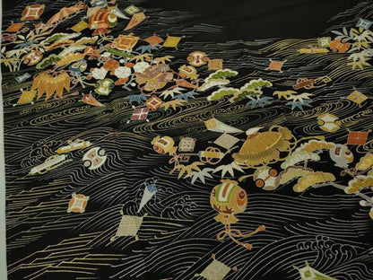 平和屋本店●極上　創業460年・千總　黒留袖　駒刺繍　立波　宝尽くし　金彩　鈴乃屋扱い　逸品　DZAB6162kh6