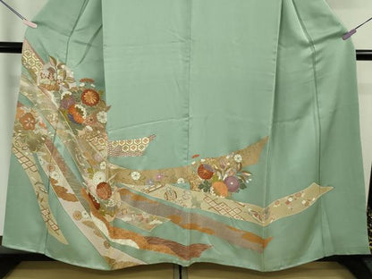 平和屋本店●極上　創業460年・千總　色留袖　駒刺繍　鬘帯雪輪花文　山葵色地　金彩　三越扱い　逸品　DZAB6173kh6