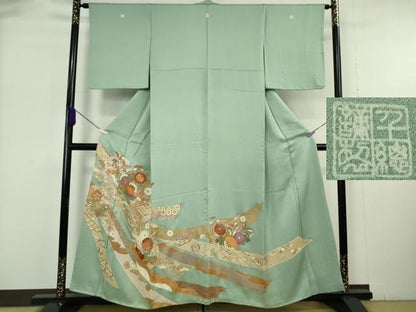 平和屋本店●極上　創業460年・千總　色留袖　駒刺繍　鬘帯雪輪花文　山葵色地　金彩　三越扱い　逸品　DZAB6173kh6