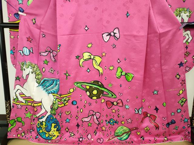 平和屋本店●希少　きゃりーぱみゅぱみゅ 振袖 刺繍 ユニコーン 宇宙 リボン　金彩　薔薇色地　金彩　反端付き　逸品　未使用　DZAB6178kh6