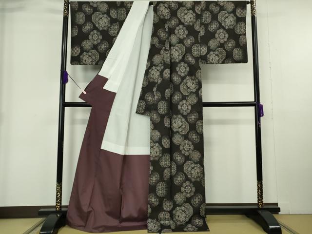 平和屋本店●極上　本場大島紬　十八算　12マルキ　古代染色純泥染　正倉院花文　黒地　永長織物謹製　証紙付き　逸品　DZAB6196kh6