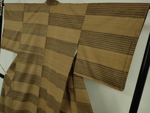 平和屋本店●極上　国指定重要無形文化財 本場久米島紬 城間ヤス作 手織 椎染 泥染 ゆうな　横段文　証紙付き　逸品　未使用　DZAB6302kh6
