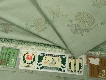 平和屋本店●極上　本場結城紬 重要無形文化財 奥順謹製　100亀甲　飛び亀甲柄　宝尽くし　山葵色地　証紙付き　逸品　未使用　DZAB6303kh6