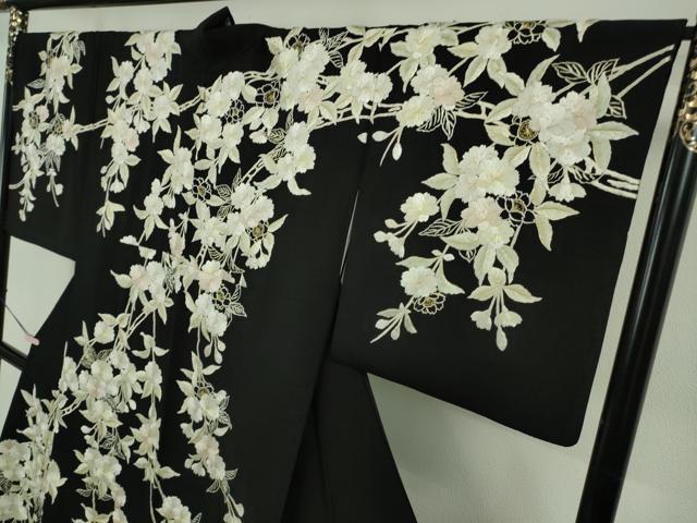 平和屋本店●最高級　工芸染織　むら田　訪問着　総手刺繍　枝垂れ花　黒地　金糸　たとう紙付き　逸品　DZAB6311kh6