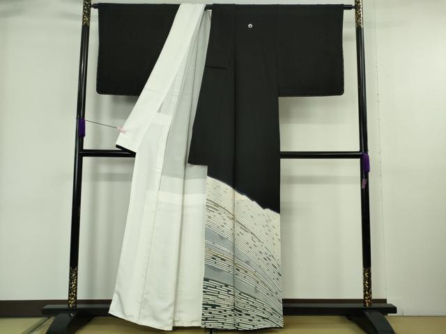 平和屋着物●極上　十日町　名門　滝泰謹製　黒留袖　中国三大刺繍　相良刺繍　おぼろ染め　暈し染め　金糸　逸品　DZAB6337kh6