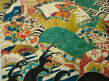 平和屋本店●極上　アンティーク　大正ロマン　振袖　駒刺繍　宝尽くし　立波文　黒地　金彩　逸品　DZAB6356kh6