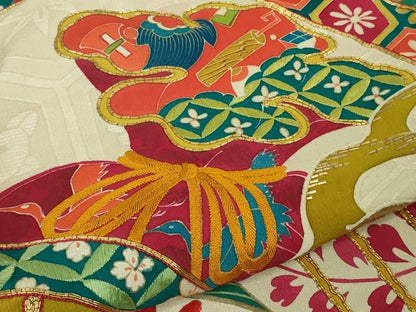 平和屋本店●極上　アンティーク　大正ロマン　振袖　駒刺繍　宝尽くし　立波文　黒地　金彩　逸品　DZAB6356kh6