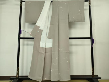 平和屋着物●極上　訪問着　駒刺繍　吹寄せ花文　胡桃染色地　金彩　鈴乃屋扱い　逸品　未使用　DZAB6365kh6