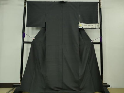 平和屋本店●極上　池田重子コレクション　結城紬　色無地　奥順謹製　はたおり娘　消炭色　証紙付き　逸品　DZAB6367kh6