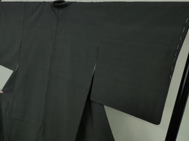平和屋本店●極上　池田重子コレクション　結城紬　色無地　奥順謹製　はたおり娘　消炭色　証紙付き　逸品　DZAB6367kh6