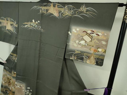 平和屋本店●極上　銀座もとじ　訪問着　駒刺繍　御所車風景花文　羊羹色地　暈し染め　金彩　たとう紙付き　逸品　DZAB6379kh6