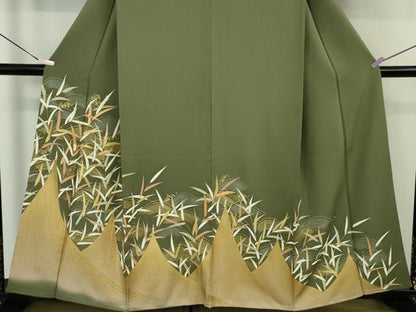 平和屋本店●極上　創業460年・千總　色留袖　駒刺繍　網干立波枝葉文　柳茶色地　金彩　逸品　DZAB6510kh6