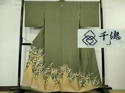 平和屋本店●極上　創業460年・千總　色留袖　駒刺繍　網干立波枝葉文　柳茶色地　金彩　逸品　DZAB6510kh6