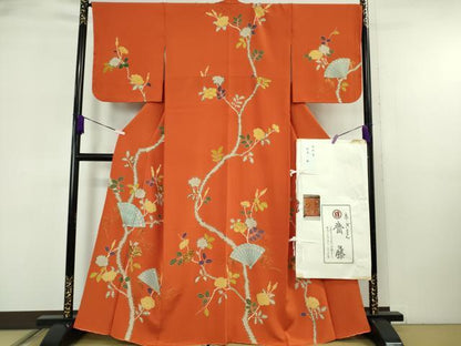 平和屋本店●極上　京都祇園の老舗　ぎをん齋藤　訪問着　駒刺繍　檜扇に椿　 黄櫨染色地　鬼しぼ縮緬　たとう紙付き　逸品　DZAB6524kh6