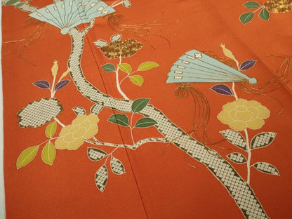 平和屋本店●極上　京都祇園の老舗　ぎをん齋藤　訪問着　駒刺繍　檜扇に椿　 黄櫨染色地　鬼しぼ縮緬　たとう紙付き　逸品　DZAB6524kh6