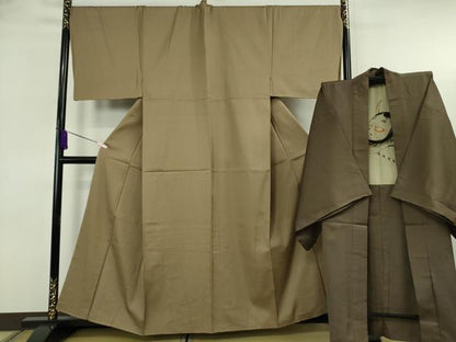 平和屋本店●極上　男性　お召　アンサンブル　キングサイズ　長羽織　羽裏・般若　生壁色×涅色　逸品　未使用　DZAB6580kh6