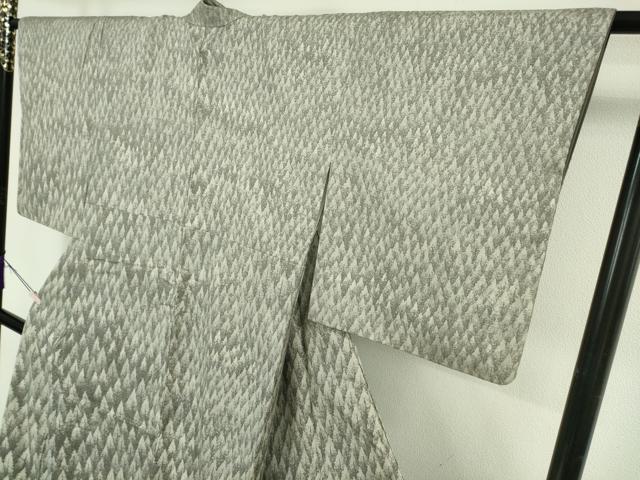 平和屋着物●極上　本場結城紬　重要無形文化財　樹林文　宮崎織物謹製　証紙付き　逸品　DZAB6584kh6