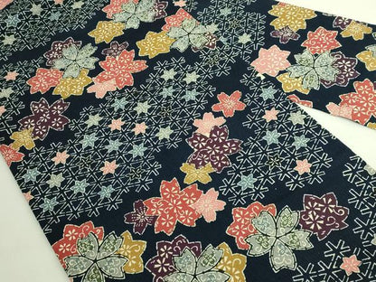 平和屋本店●極上　浦野理一　型染　九寸名古屋帯　舞花文　鬼しぼ縮緬　濃い紺色地　逸品　DZAB6610kh6