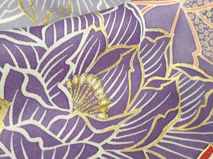 平和屋本店●極上　創業460年・千總　振袖　駒刺繍　舞花文　金彩　銀通し地　高島屋扱い　逸品　DZAB6726kh6