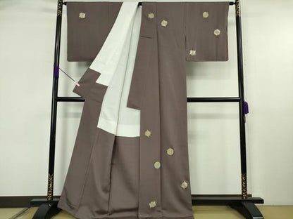 平和屋本店●極上　ジャパンオートクチュール　渡辺雪三郎　訪問着　刺繍　飛鶴丸文　濃い紫鼠色地　金糸　逸品　未使用　DZAB6740kh6
