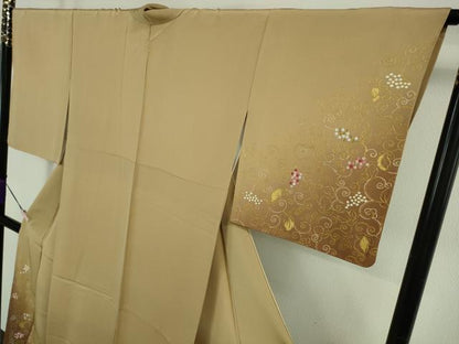 平和屋本店●極上　人間国宝　福田喜三郎　訪問着　刺繍　葡萄唐草文　暈し染め　飴色地　金糸　逸品　DZAB6753kh6