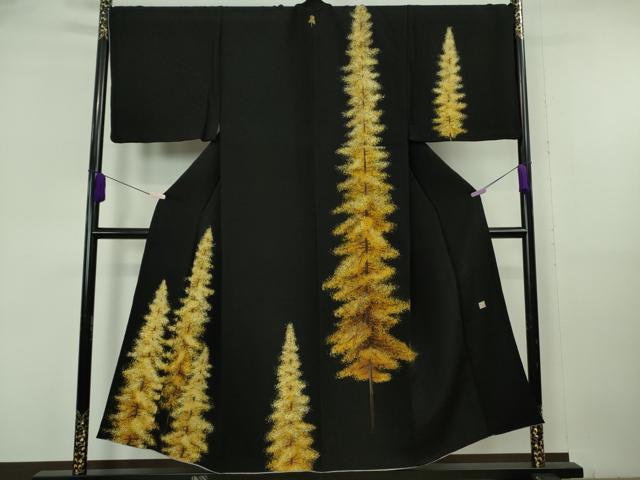 平和屋本店●極上　男性　訪問着　キングサイズ　作家物　樹林　紅葉　黒地　金彩　鬼しぼ縮緬　逸品　DZAB6823kh6