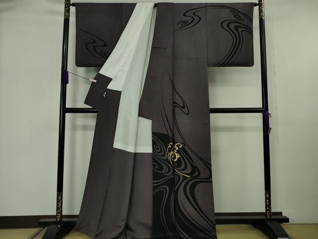 平和屋本店●極上　訪問着　流水文　紅消鼠色×黒　金彩　逸品　DZAB6824kh6