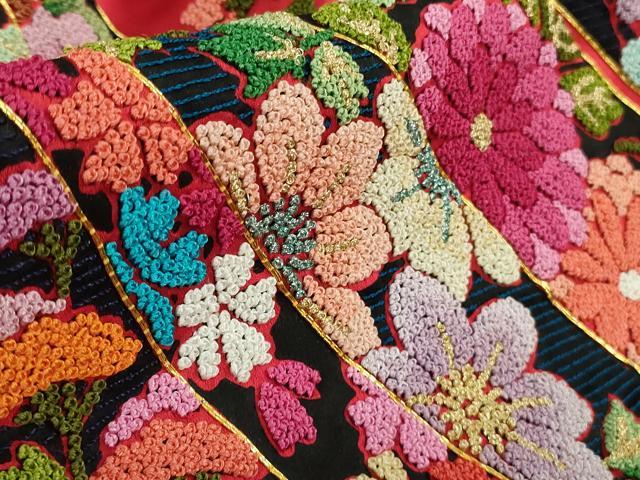 平和屋本店●極上　中国三大刺繍 相良刺繍 色打掛 お引きずり 和装 婚礼 結婚式 花嫁　駒刺繍　束ね熨斗鳳凰花車　金糸　逸品　DZAB6850kh6