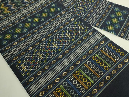 平和屋本店●希少　人間国宝　宮平初子　琉球古代織　首里花織　九寸名古屋帯　純草木染　紺色地　証紙付き　逸品　DZAB6922kh6