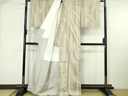平和屋本店●極上　東郷織物謹製　永江明夫　手織　本場大島紬　草木染　160亀甲　草花間道　亜麻色地　証紙付き　逸品　DZAB6953kh6